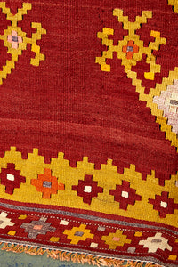 Vintage Anatolian Kilim  174x266 cm .